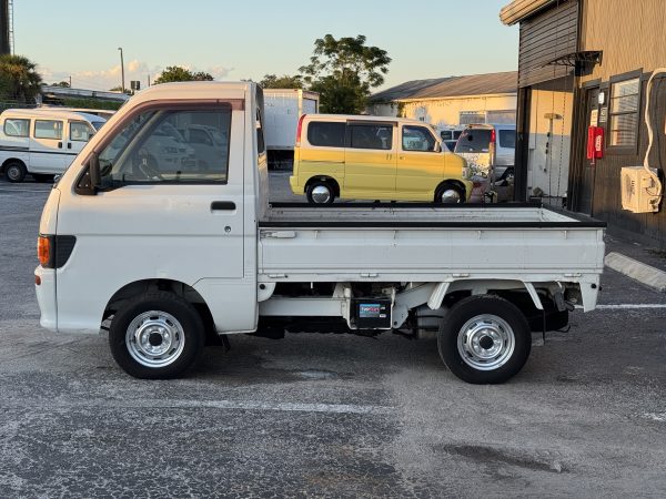 1998 Daihatsu Hijet 4WD Mini Truck For Sale | JP-TRADE USA